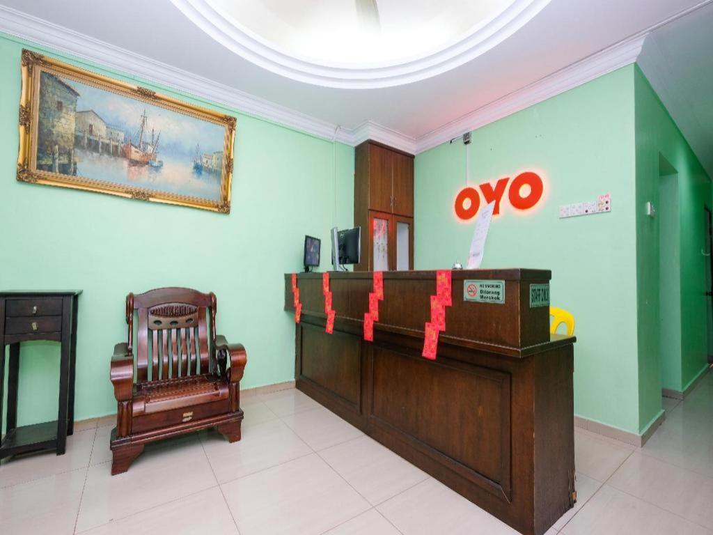 Oyo 89759 Gold Jerantut Hotel Екстер'єр фото