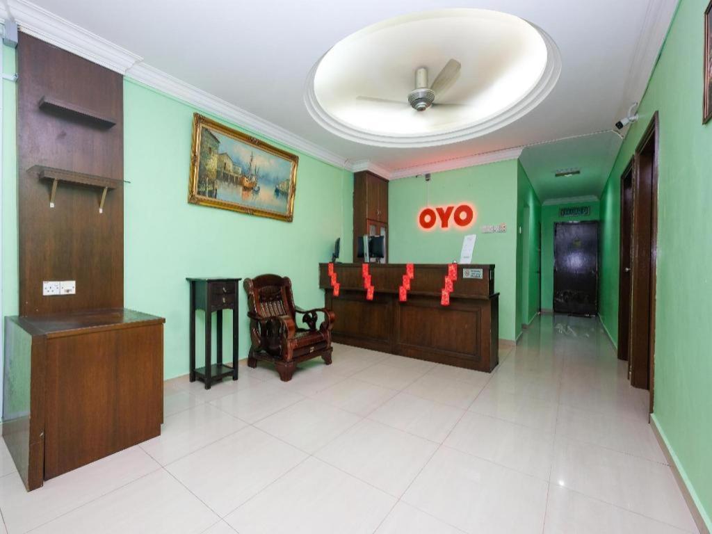 Oyo 89759 Gold Jerantut Hotel Екстер'єр фото